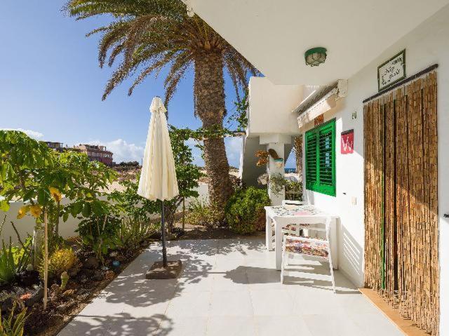 Apartamento Nire Lula En La Misma Playa Cotillo エクステリア 写真